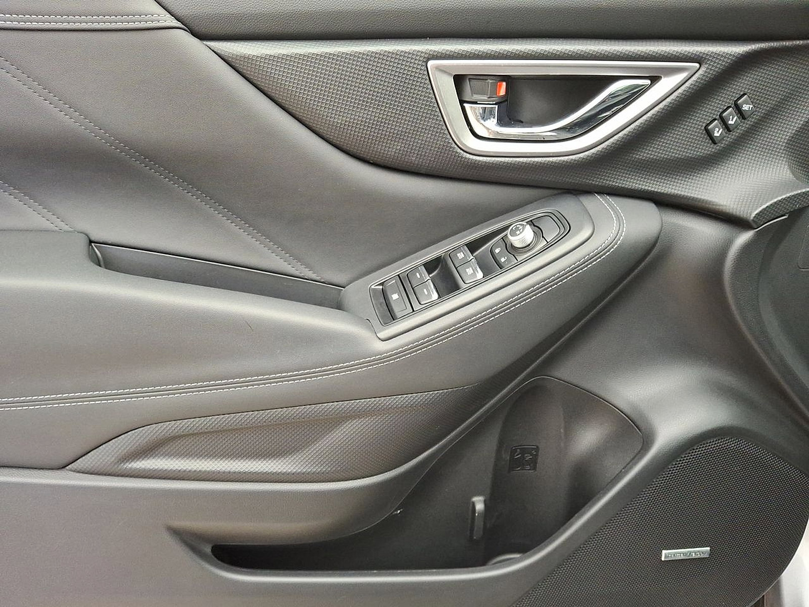 Used 2020 Subaru Forester Touring image 10