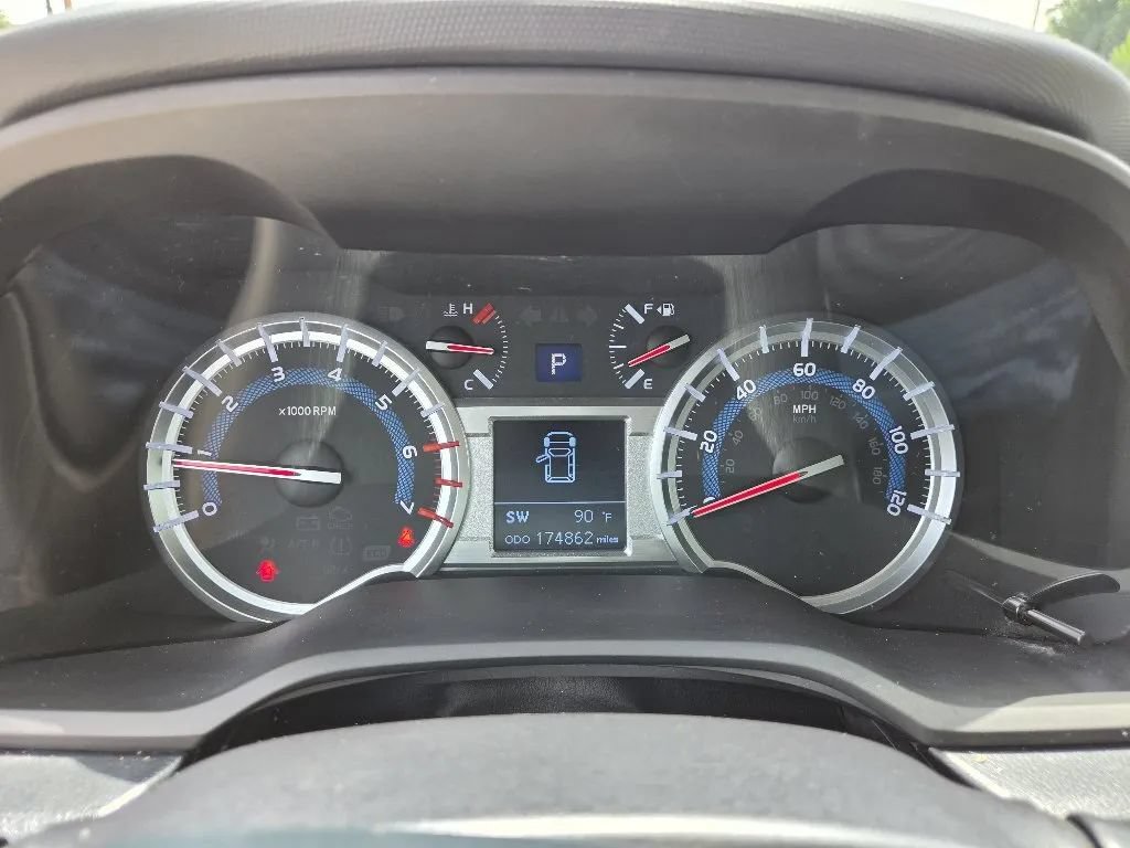 Used 2015 Toyota 4Runner SR5 RWD image 30