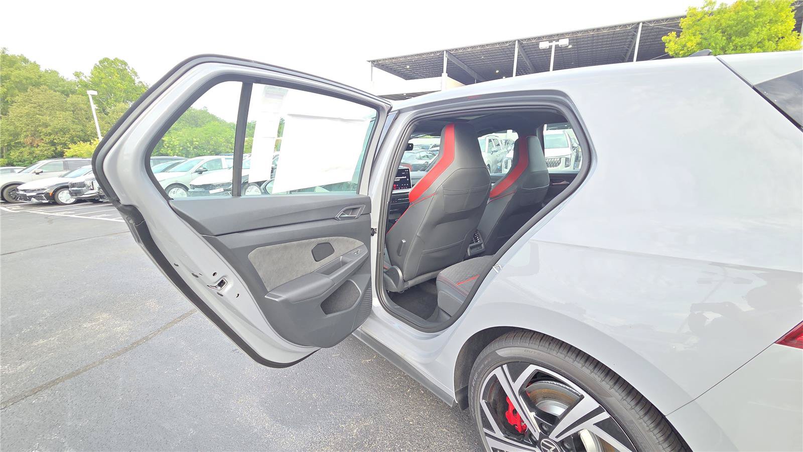 New 2026 Volkswagen GTI SE FWD image 26