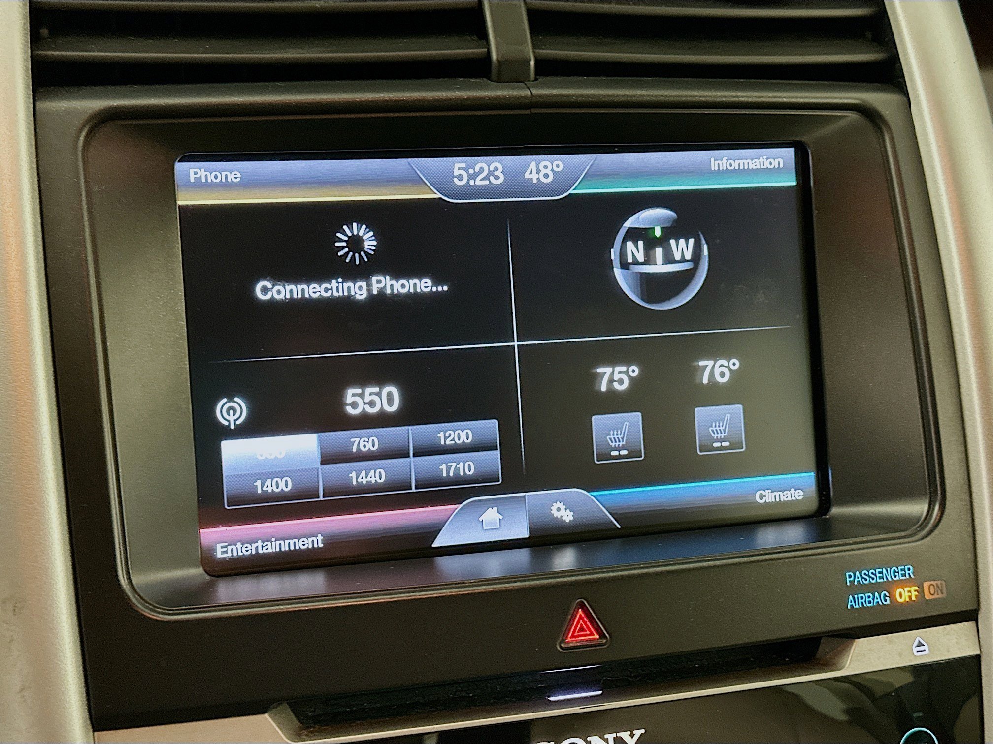 Used 2012 Ford Edge Limited image 19