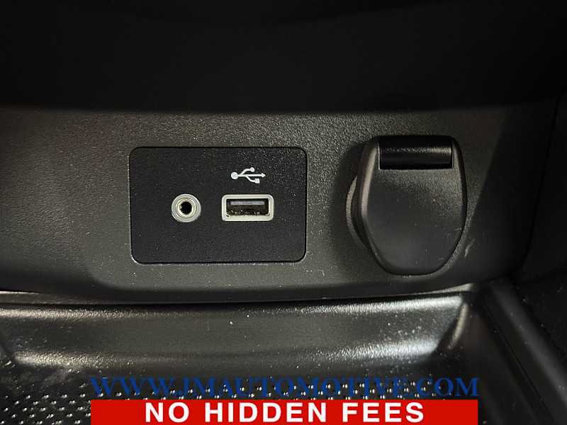 Used 2018 Nissan Rogue SV AWD/4WD image 33
