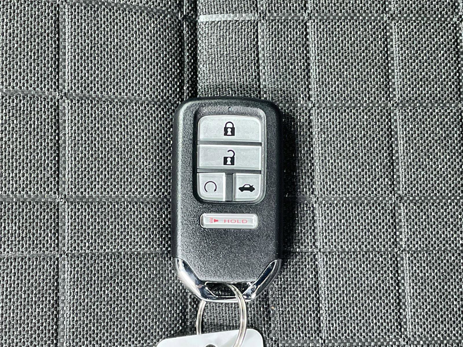 Certified 2026 Honda HR-V Sport image 32