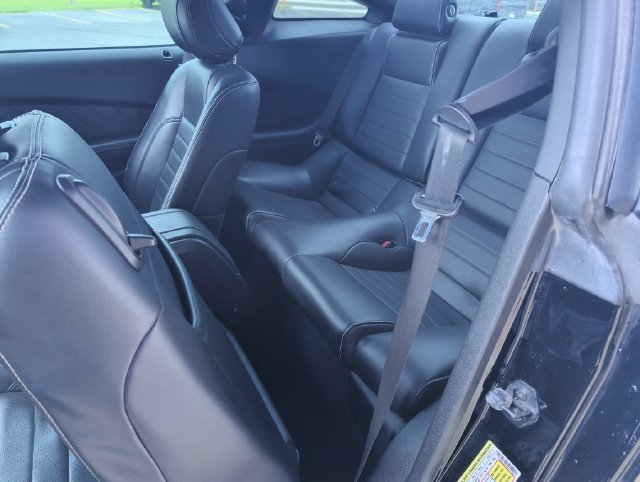 Used 2014 Ford Mustang Premium RWD image 21