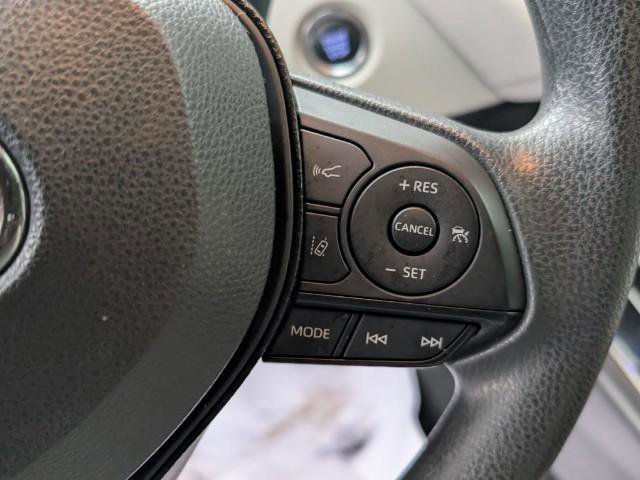 Used 2021 Toyota Corolla LE image 19