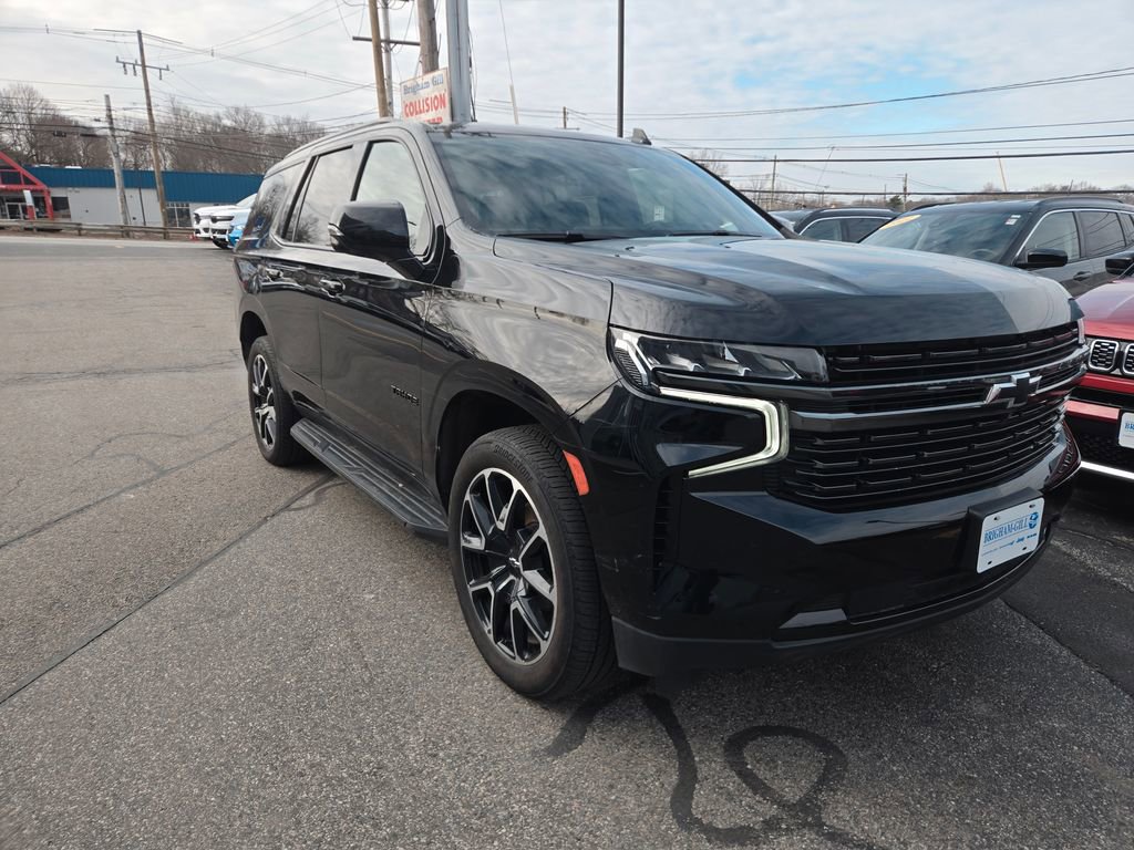 Used 2022 Chevrolet Tahoe RST w/ Sport Performance Package AWD/4WD image 4