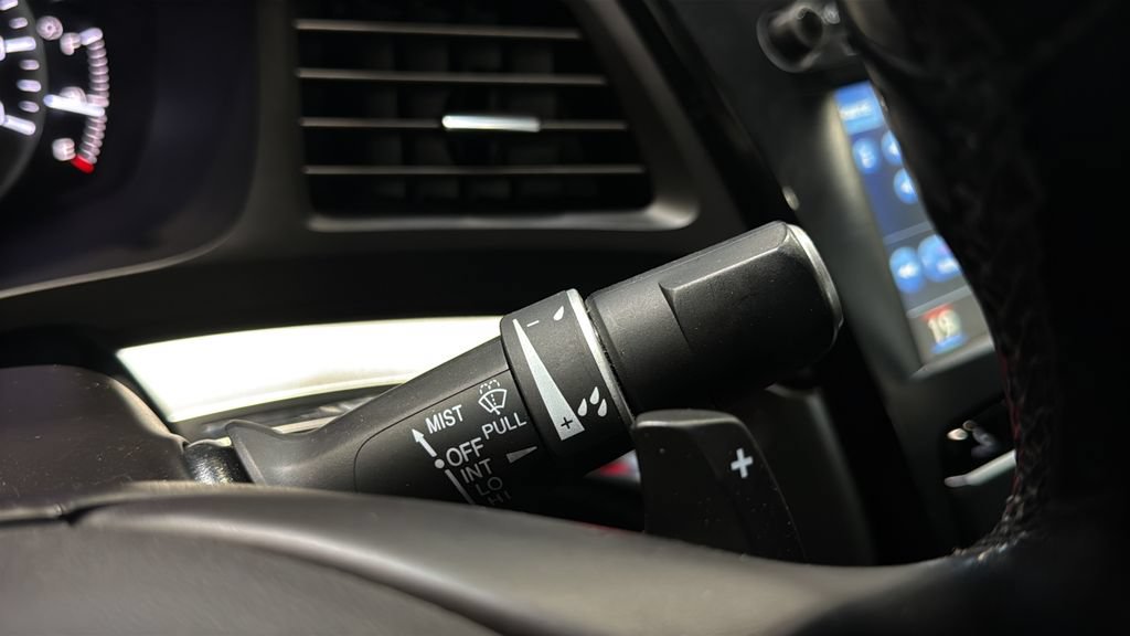 Used 2020 Acura ILX w/ Premium Package FWD image 33