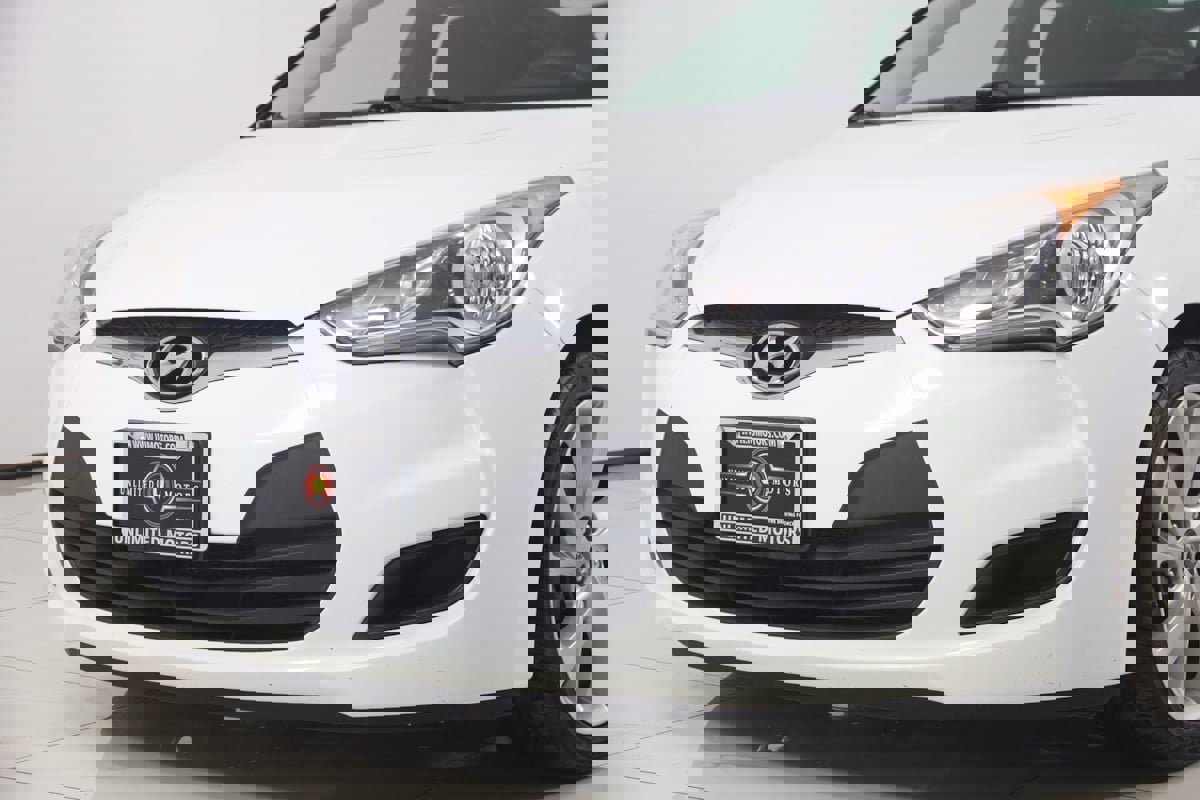 Used 2016 Hyundai Veloster w/ Option Group 02 image 44