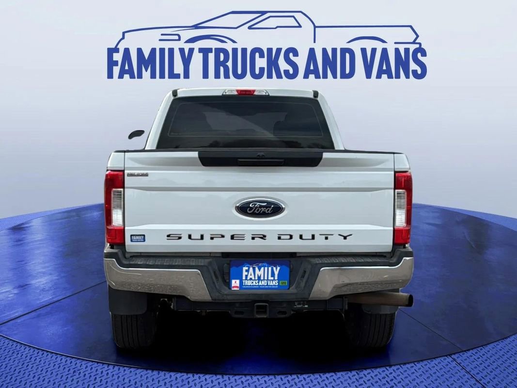 Used 2019 Ford F250 XL w/ Power Equipment Group image 4