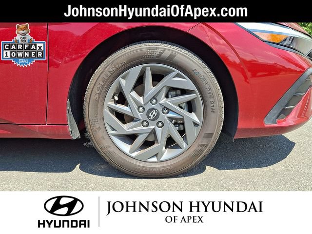 Certified 2024 Hyundai Elantra SEL FWD image 28