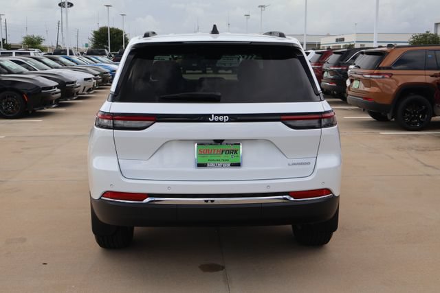 New 2026 Jeep Grand Cherokee Laredo X RWD image 5