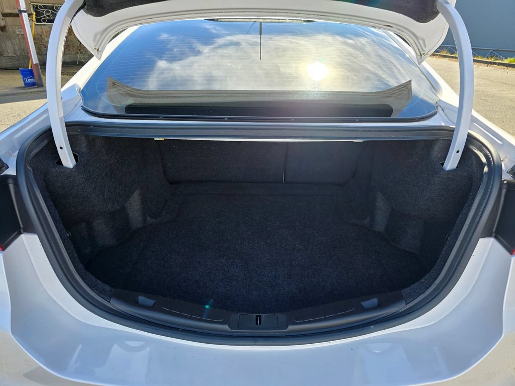 Used 2016 Ford Fusion SE w/ Equipment Group 202A FWD image 13