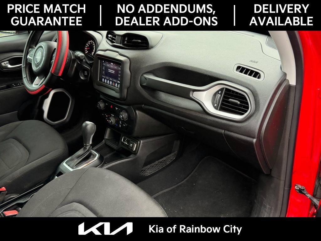 Used 2018 Jeep Renegade Latitude image 21