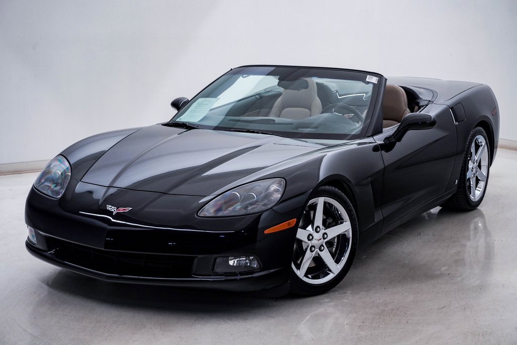 Used 2007 Chevrolet Corvette Convertible w/ Preferred Equipment Group image 3