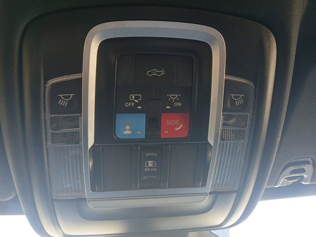Used 2025 RAM 1500 Laramie image 29