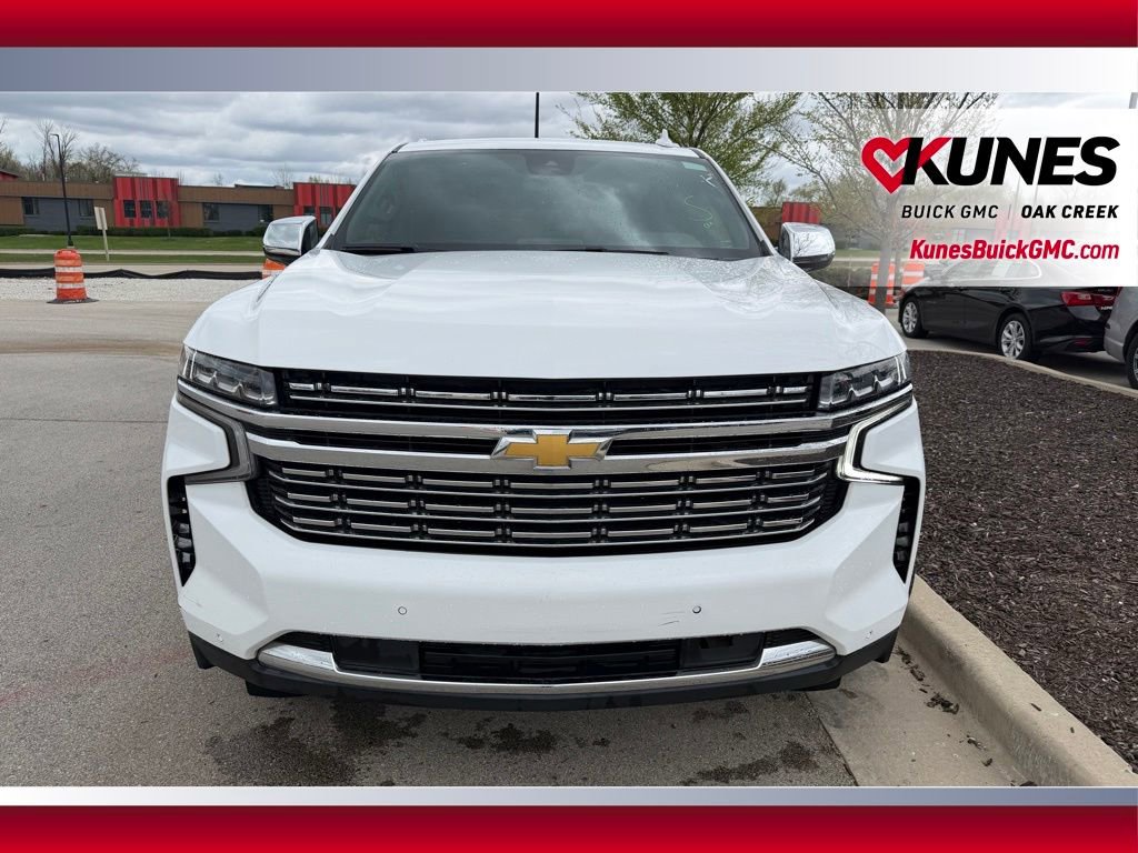 Used 2023 Chevrolet Suburban Premier AWD/4WD image 3