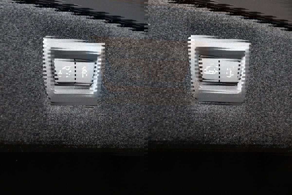 Used 2025 BMW M850i xDrive Coupe w/ M Sport Professional Package image 79