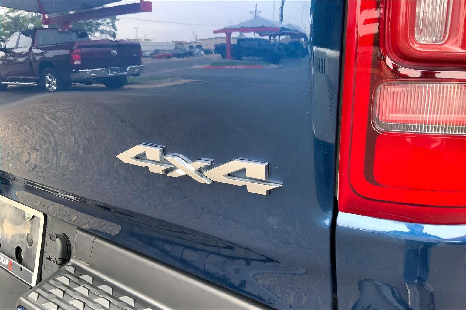 Used 2023 RAM 1500 Laramie AWD/4WD image 10