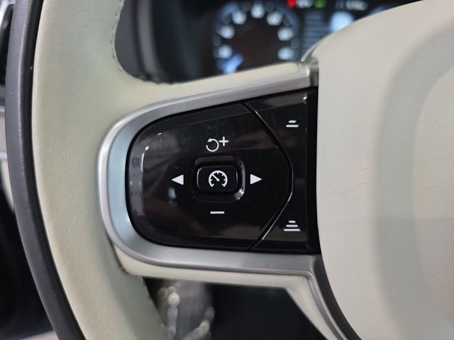 Used 2022 Volvo XC90 T6 Inscription w/ Advanced Package AWD/4WD image 17