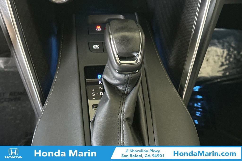 Used 2023 Toyota Venza Nightshade image 27