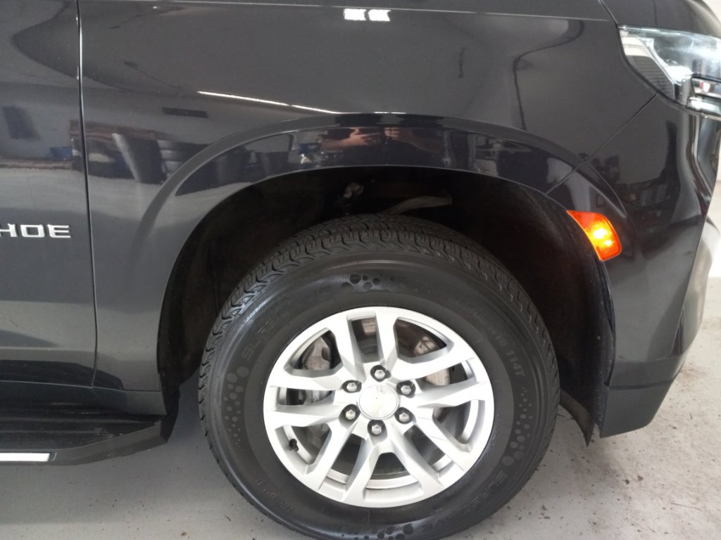 Used 2024 Chevrolet Tahoe LT image 3