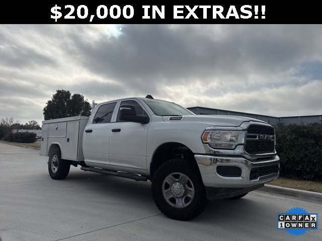 Used 2024 RAM 3500 Tradesman w/ Chrome Appearance Group image 4