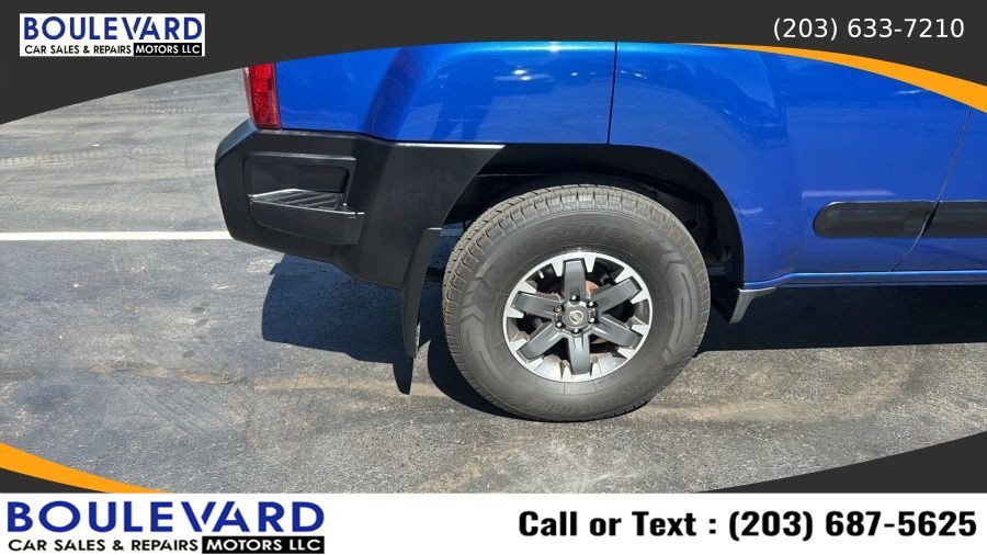 Used 2014 Nissan Xterra PRO-4X w/ Pro-4x Leather Package AWD/4WD image 11