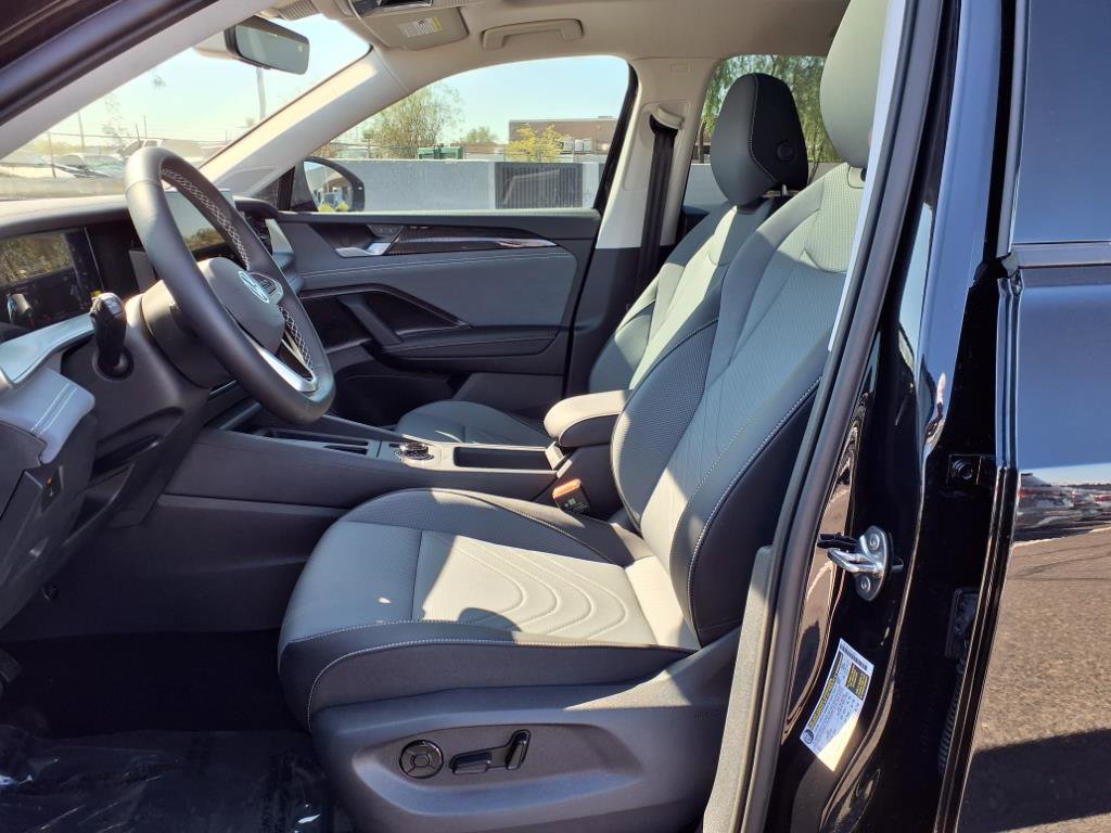 New 2025 Volkswagen Tiguan SE image 15