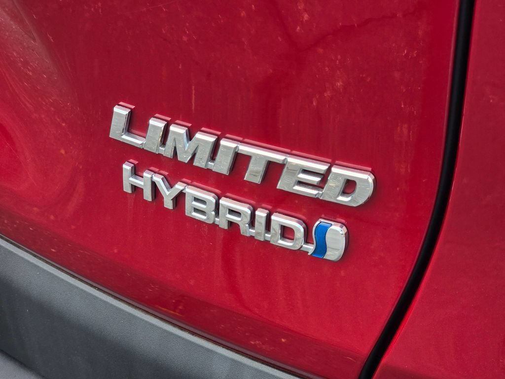Used 2022 Toyota RAV4 Limited AWD/4WD image 13