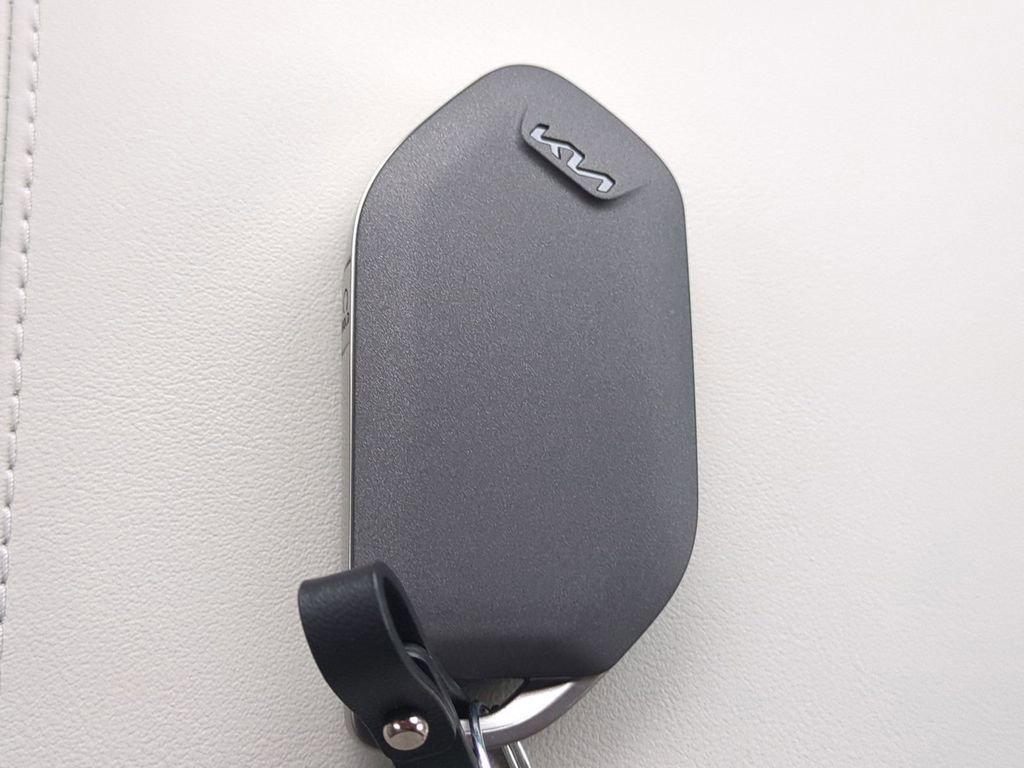 New 2025 Kia Sorento SX Prestige image 29