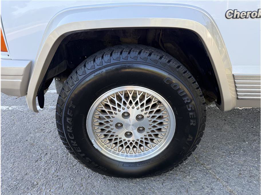 Used 1995 Jeep Cherokee Country AWD/4WD image 9