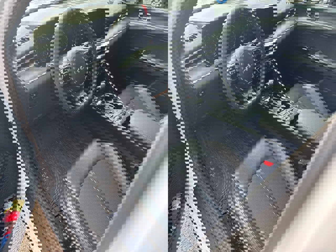 Used 2024 Kia K5 GT-Line w/ GT-Line Premium Package image 6