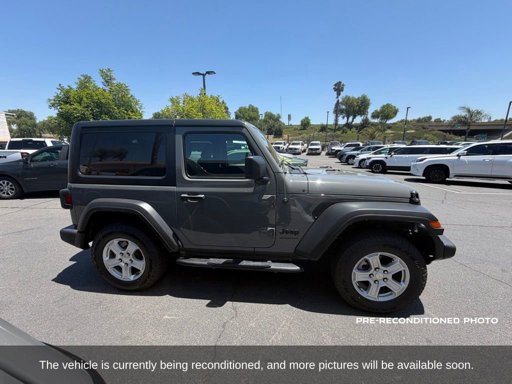 Used 2022 Jeep Wrangler Sport AWD/4WD image 7