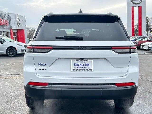 New 2026 Jeep Grand Cherokee Laredo image 8