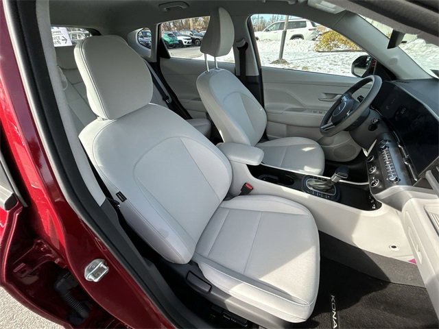 Used 2024 Hyundai Kona SE image 24