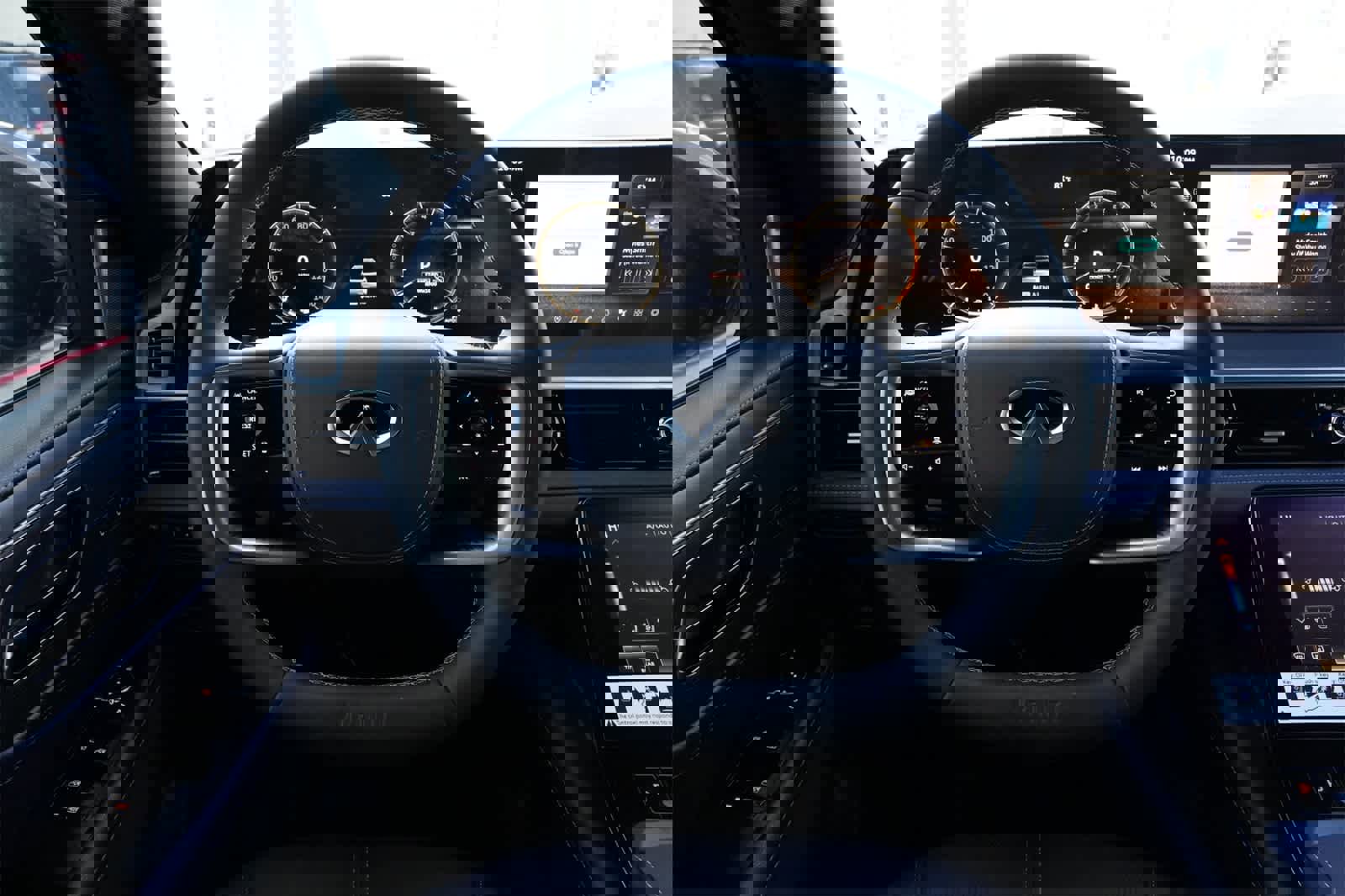 New 2026 INFINITI QX80 4WD image 9