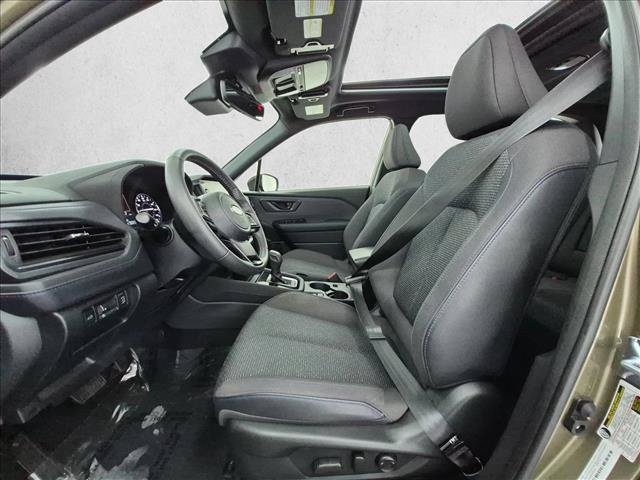Used 2025 Subaru Forester Premium AWD/4WD image 17