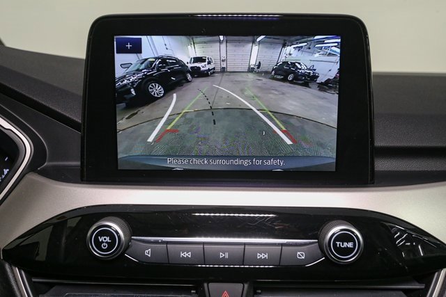 Used 2022 Ford Escape SE w/ SE Sport Appearance Package image 26