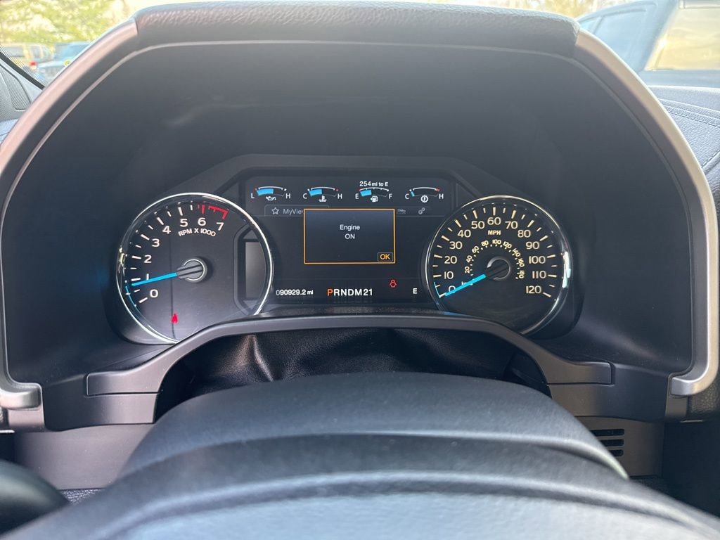 Used 2016 Ford F150 Lariat w/ Equipment Group 502A Luxury image 5