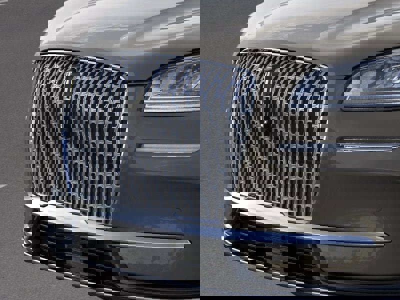 New 2025 Lincoln Corsair AWD w/ Equipment Group 101A image 17