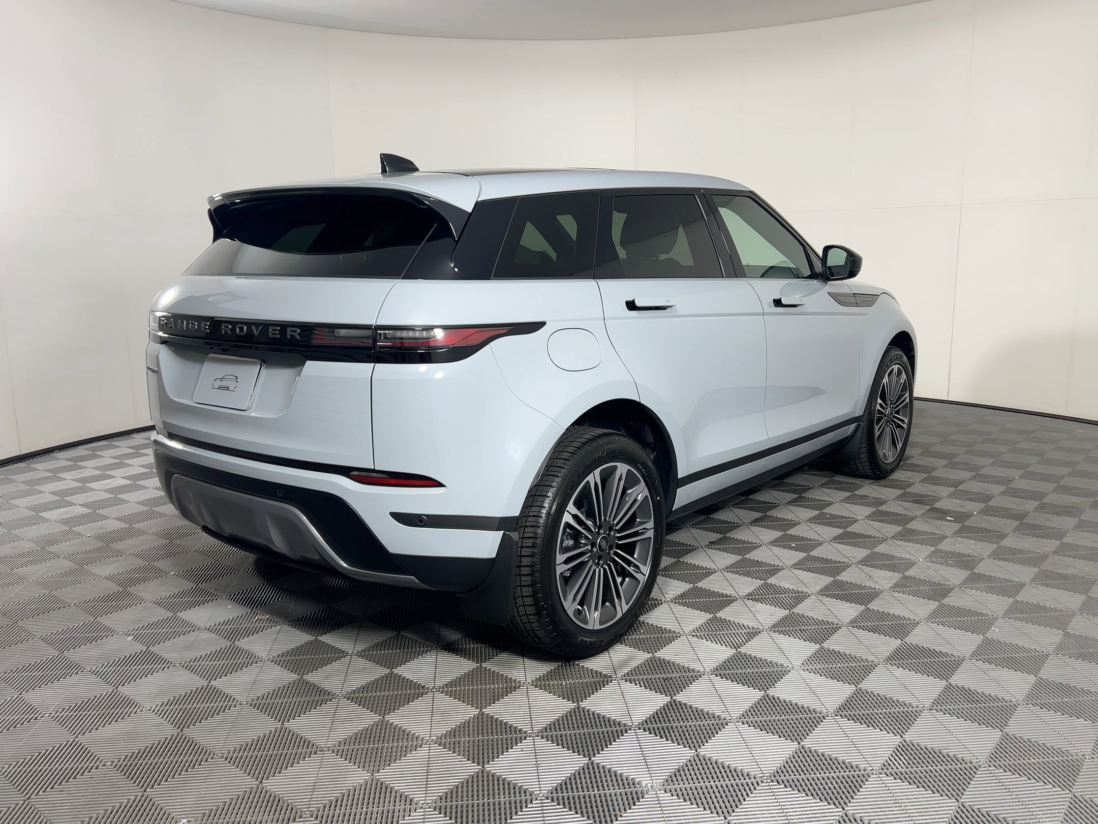 New 2026 Land Rover Range Rover Evoque S image 7