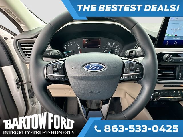 Used 2022 Ford Escape SEL image 11