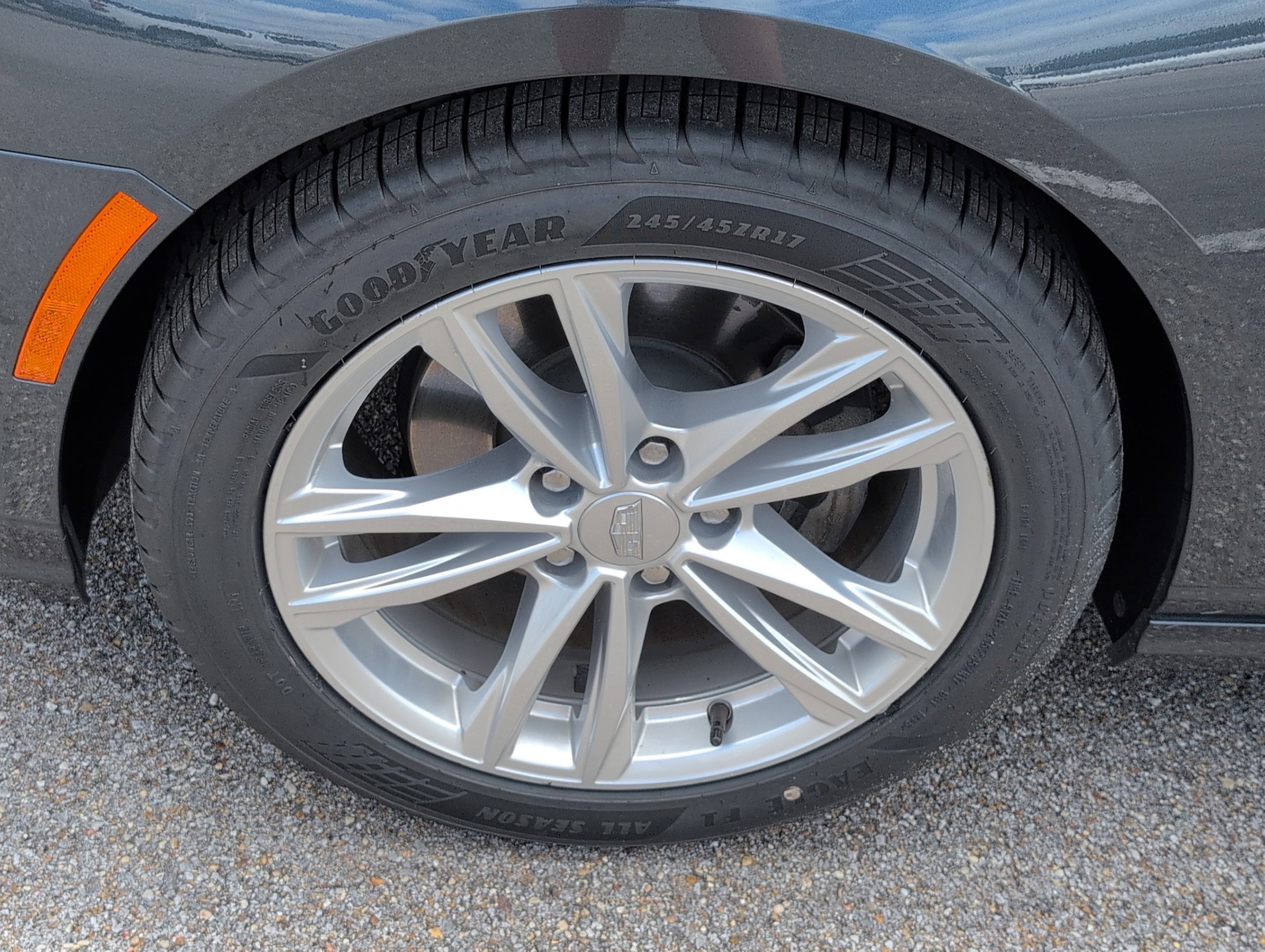 Used 2020 Cadillac XT4 Premium Luxury FWD image 11