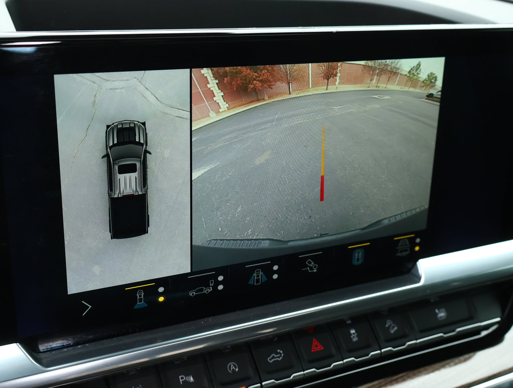 Used 2022 Chevrolet Silverado 1500 LT Trail Boss w/ LT Trail Boss Premium Package image 4