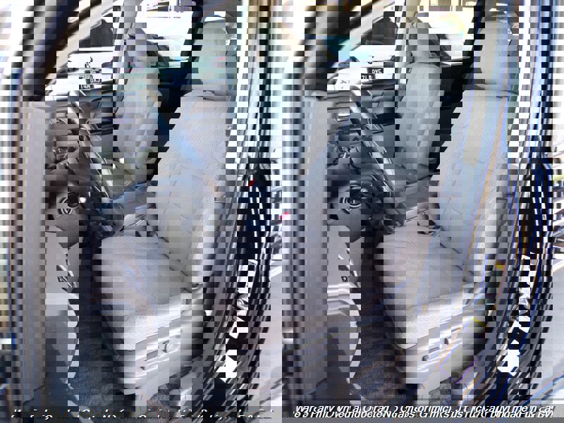 Used 2014 Honda Odyssey EX image 17