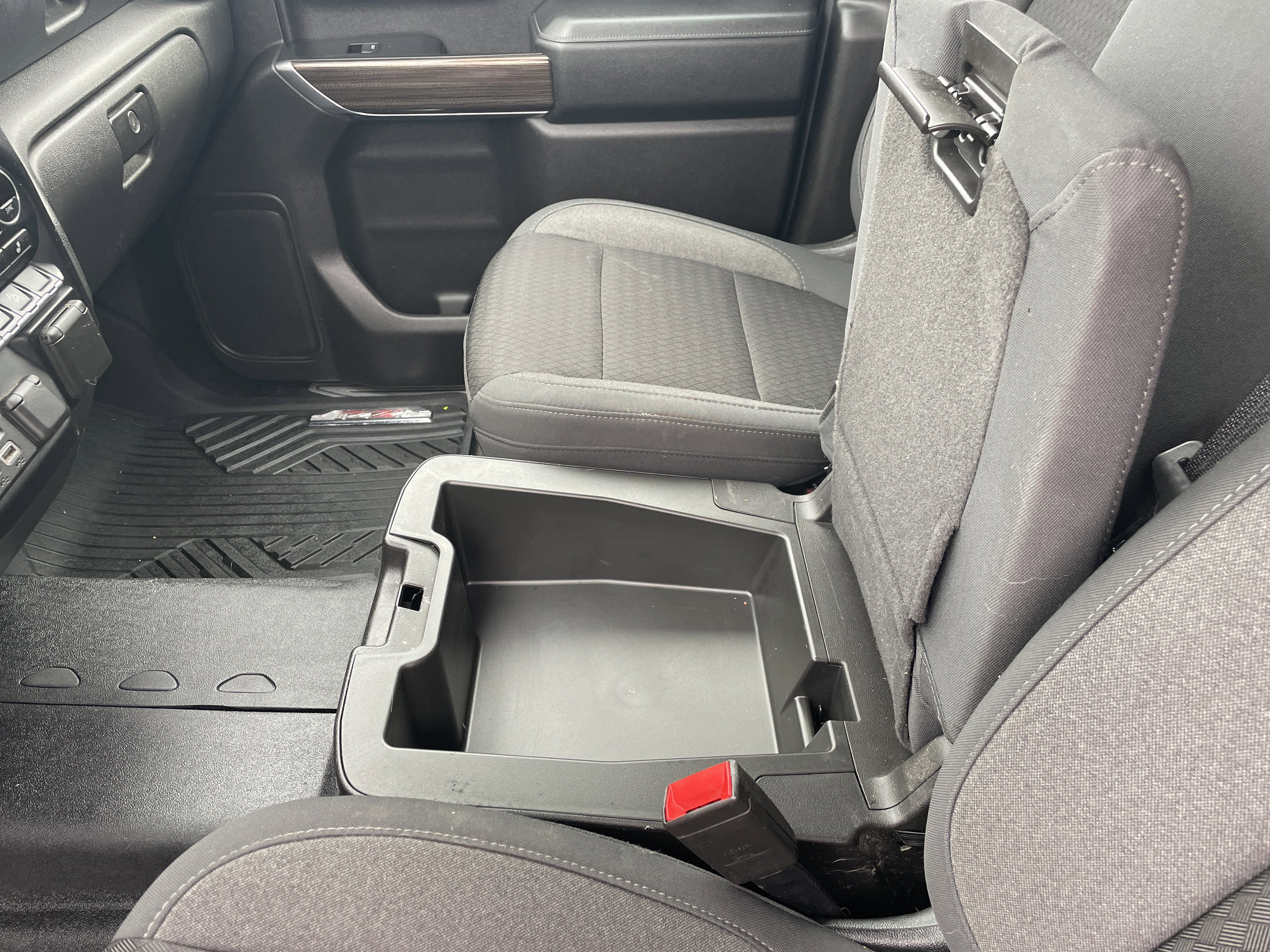 Used 2020 Chevrolet Silverado 1500 LT w/ All-Star Edition image 33