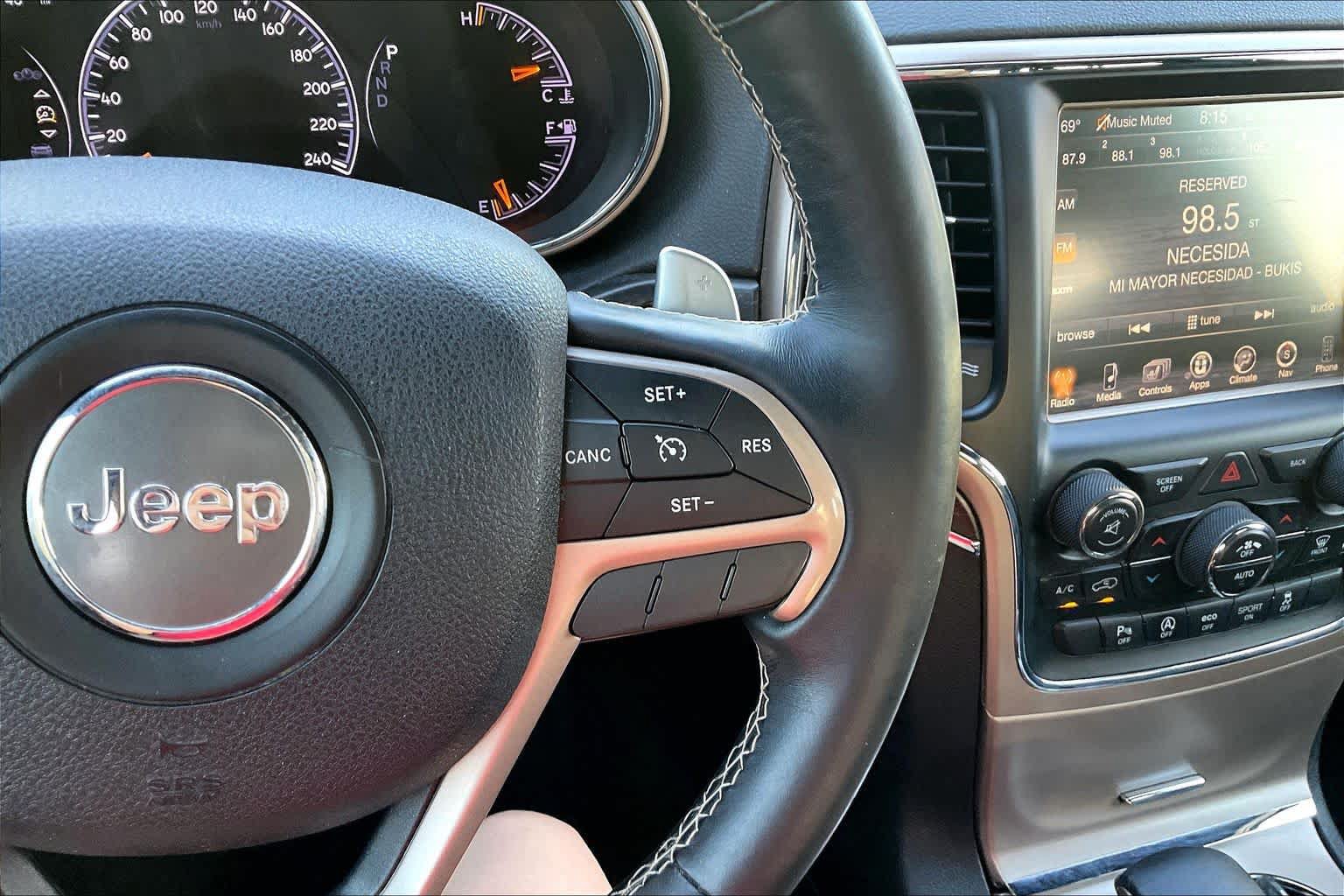 Used 2017 Jeep Grand Cherokee Limited AWD/4WD image 22