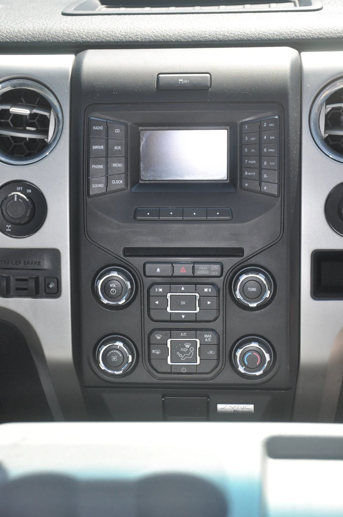 Used 2013 Ford F150 XLT w/ Luxury Equipment Group image 40