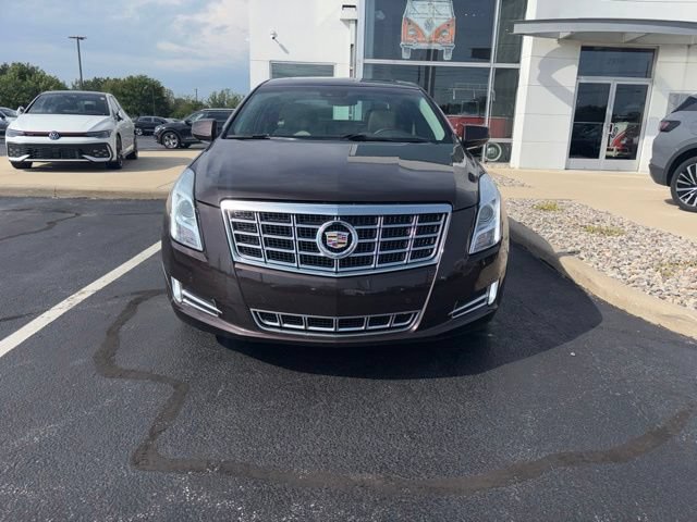 Used 2015 Cadillac XTS Luxury w/ Driver Awareness Package AWD/4WD image 2