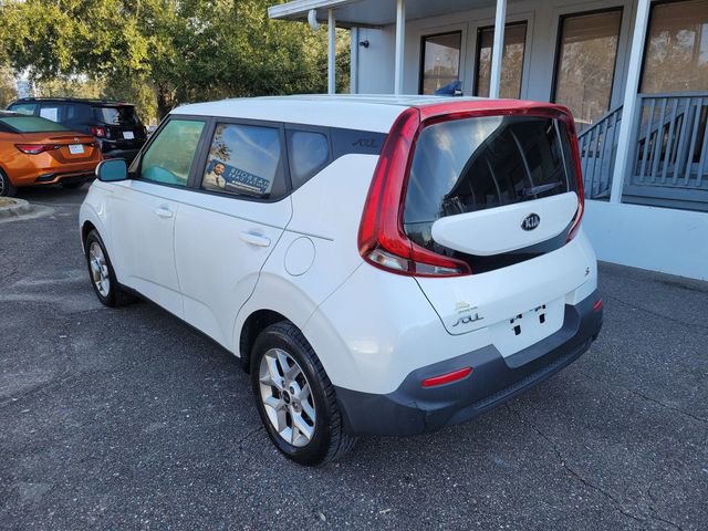 Used 2020 Kia Soul S image 3