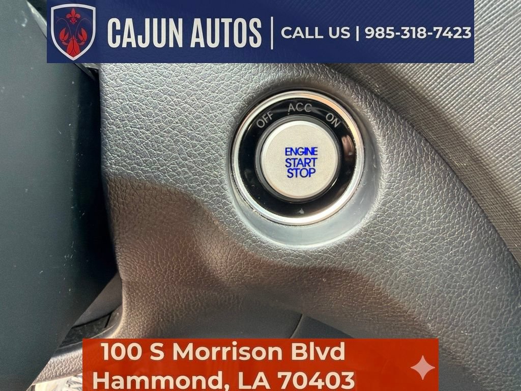 Used 2017 Hyundai Santa Fe Limited FWD image 35